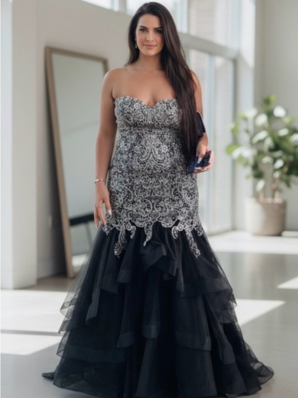 Aspeed Mermaid strapless Black & Silver hand beaded silver & black gown size Lg